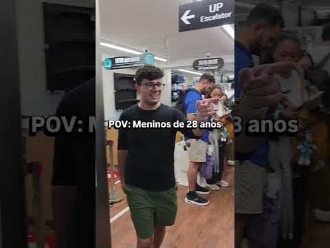 Quando eu vejo uma Beyblade na loja...